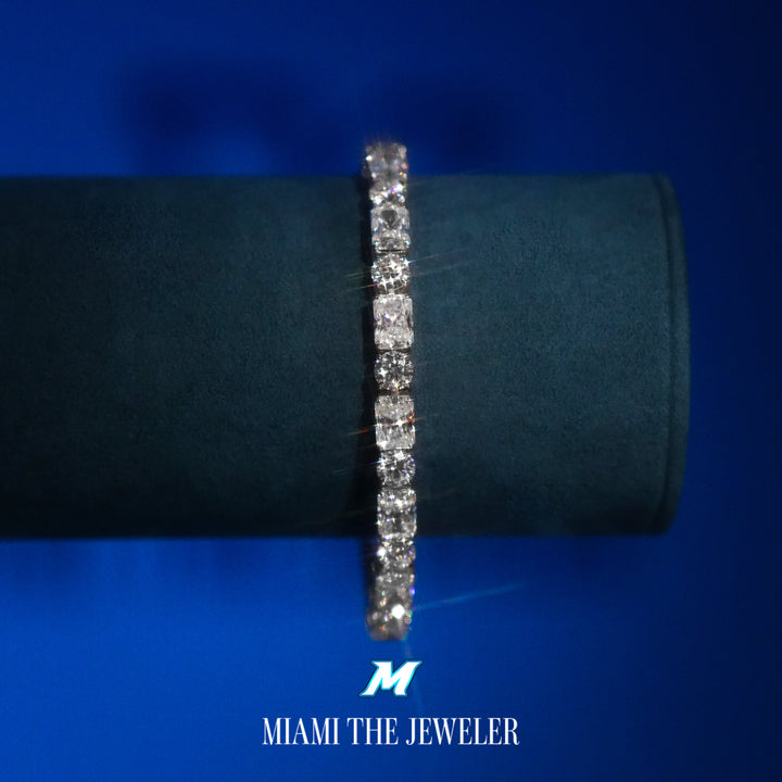 Moissanite Radiant x Round Cut Tennis Bracelet [5mm]