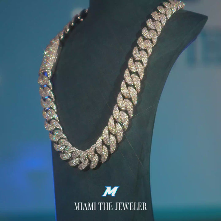 Moissanite Miami Cuban Chain [22mm]